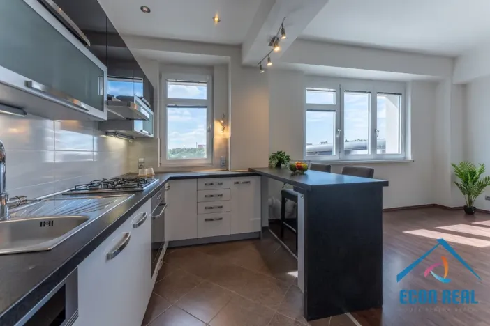 Prodej bytu 2+kk, Praha - Vršovice, Vladivostocká, 53 m2