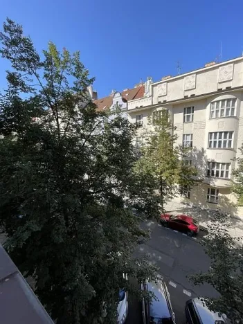 Pronájem bytu 3+kk, Praha, Bubenečská, 80 m2