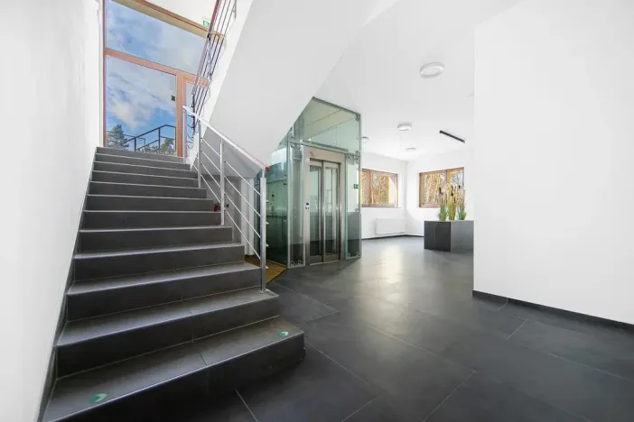 Pronájem bytu 1+kk, Zruč-Senec, Sportovní, 44 m2