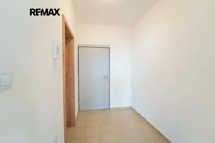 Pronájem bytu 1+kk, Beroun, Vinařská, 33 m2