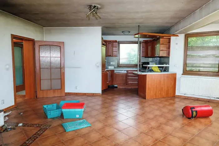 Dražba rodinného domu, Cvrčovice, Lesní, 206 m2