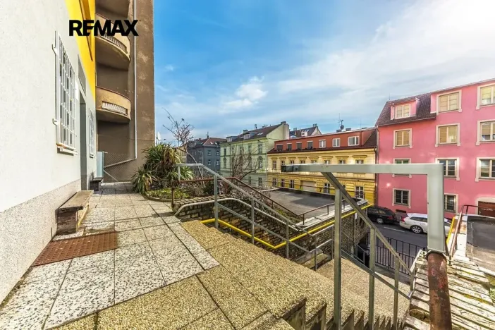 Prodej bytu 1+1, Praha - Smíchov, Holečkova, 24 m2