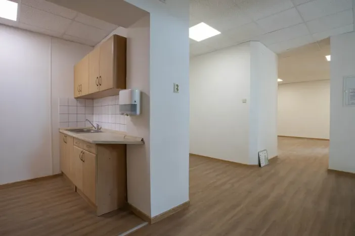 Pronájem kanceláře, Říčany, 17. listopadu, 30 m2