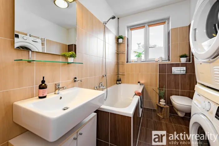 Prodej bytu 3+kk, Kostelec nad Labem, Myslivečkova, 75 m2