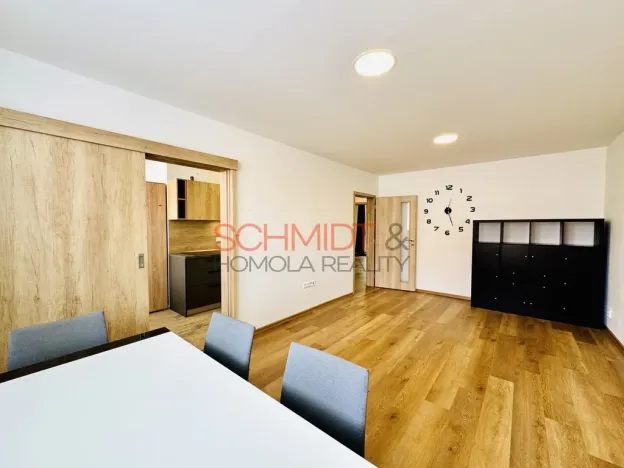 Pronájem bytu 3+1, Hustopeče, Školní, 72 m2