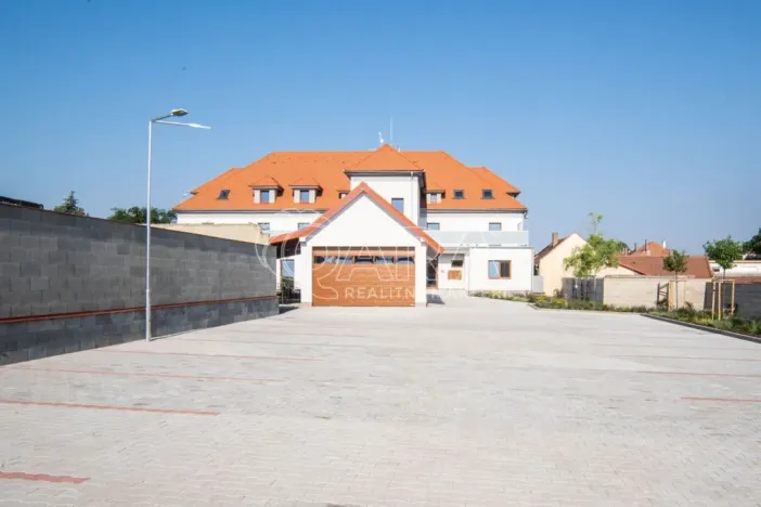 Pronájem bytu 2+kk, Neratovice - Byškovice, Pražská, 41 m2