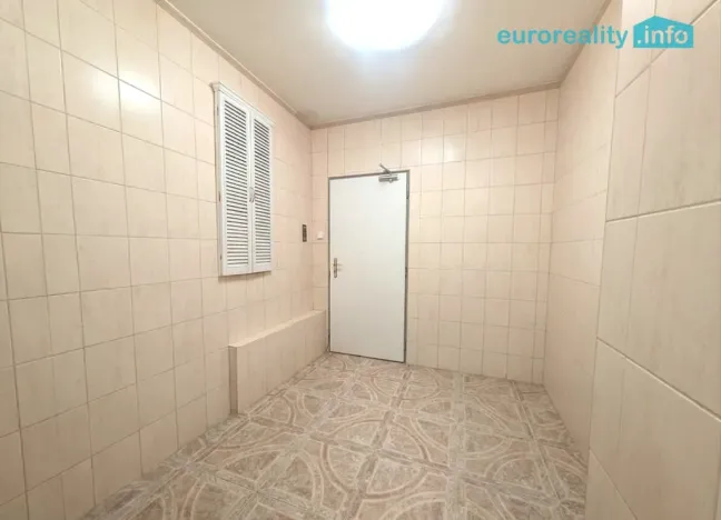 Pronájem obchodního prostoru, Plzeň, Zbrojnická, 12 m2