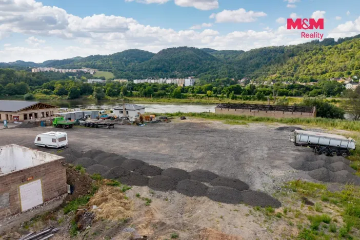 Pronájem obchodního prostoru, Velké Březno - Valtířov, 9439 m2