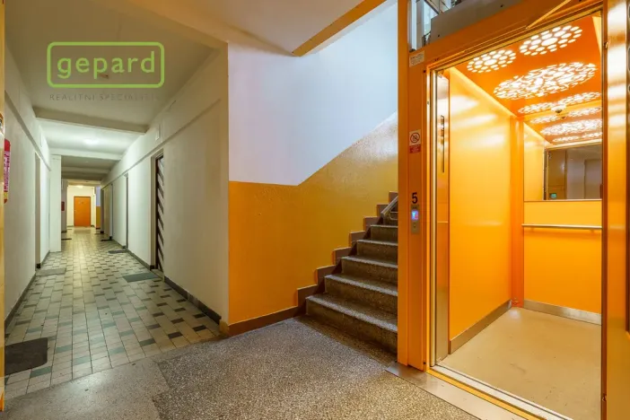 Prodej bytu 1+kk, Karlovy Vary, Fibichova, 18 m2