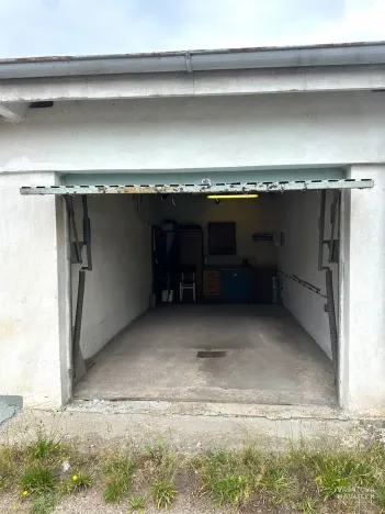 Prodej garáže, Hradec Králové, 17 m2