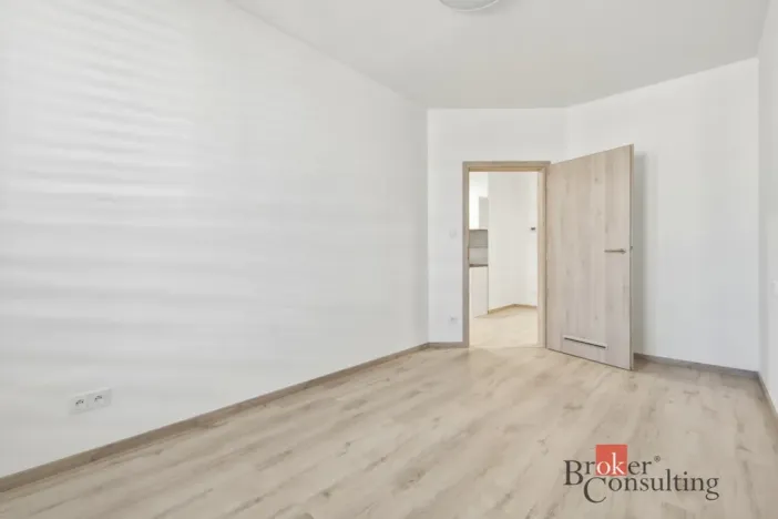 Pronájem bytu 2+kk, Pardubice - Ohrazenice, U Sportovní školy, 51 m2