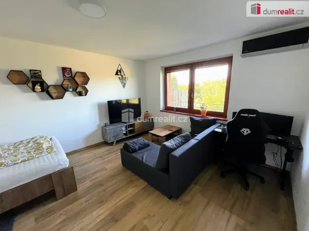 Pronájem bytu 1+1, Kunovice, Potočná, 46 m2