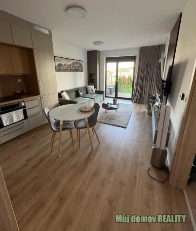 Pronájem bytu 2+kk, Praha - Bohnice, Pekařova, 53 m2
