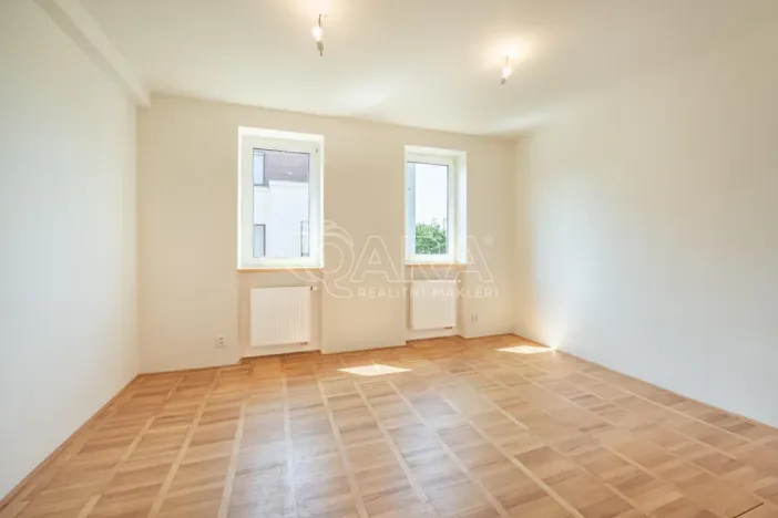 Pronájem bytu 3+1, Praha - Podolí, Na Klaudiánce, 74 m2