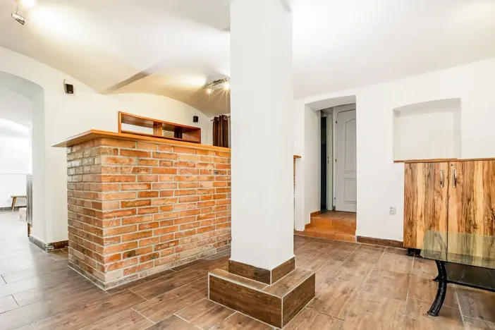 Prodej obchodního prostoru, České Budějovice, 66 m2