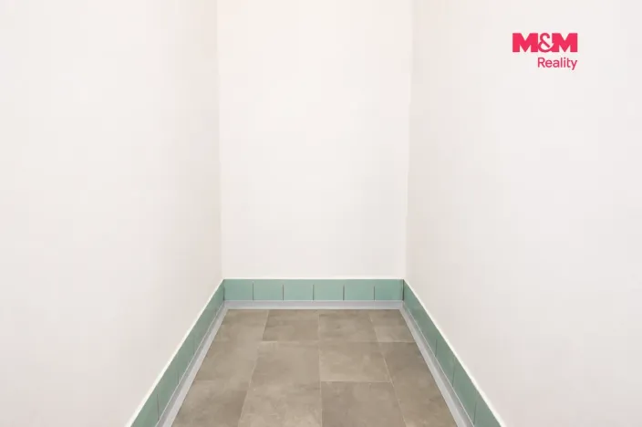 Pronájem bytu 2+1, Jičín - Staré Město, Valdštejnovo náměstí, 55 m2
