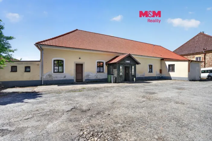 Prodej restaurace, Studená, Tyršova, 879 m2