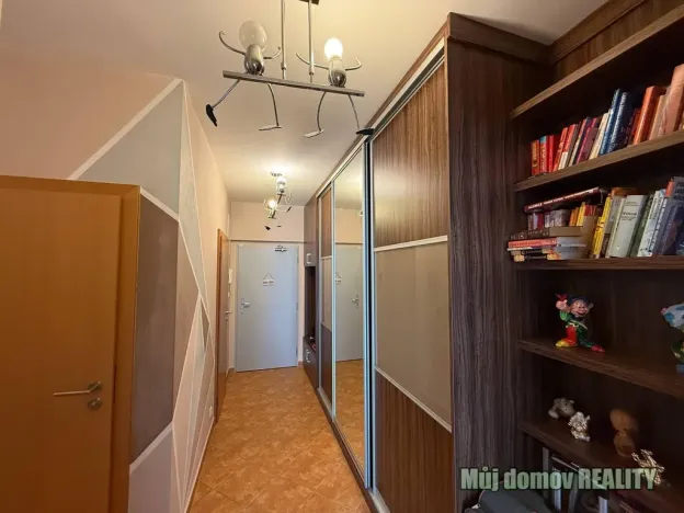 Pronájem bytu 3+kk, Praha - Hrdlořezy, Nad Smetankou, 89 m2