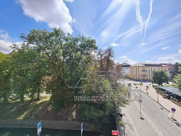 Pronájem kanceláře, České Budějovice, Kanovnická, 210 m2