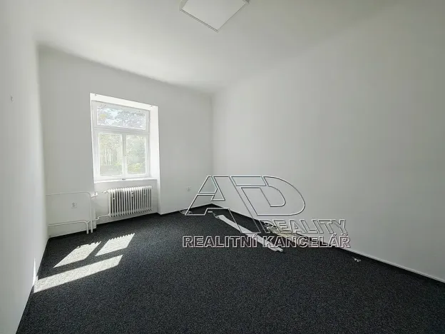 Pronájem kanceláře, České Budějovice, Kanovnická, 210 m2