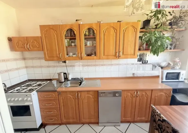 Pronájem bytu 3+1, Ústí nad Labem - Krásné Březno, Neštěmická, 68 m2
