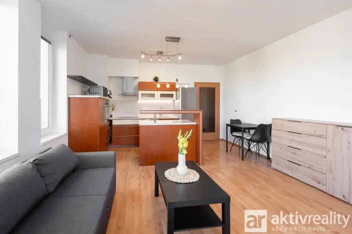Pronájem bytu 3+kk, Mělník, Za Stadionem, 70 m2