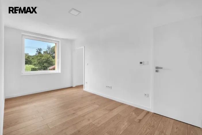 Prodej bytu 3+1, Lužany, 77 m2