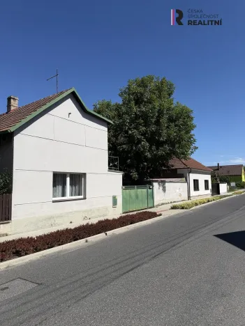 Prodej rodinného domu, Chrást, 132 m2