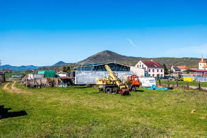 Prodej komerčního pozemku, Mlékojedy, 1000 m2