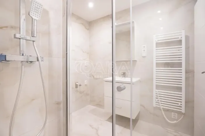 Pronájem bytu 2+kk, Děčín - Děčín VI-Letná, Školní, 43 m2