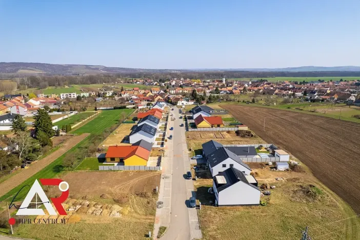 Prodej domu na klíč, Žabčice, 140 m2