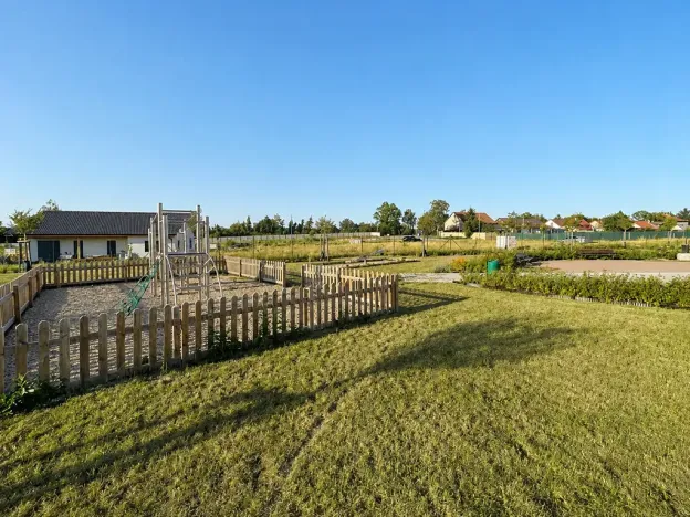 Prodej pozemku pro bydlení, Chlumec nad Cidlinou, 825 m2