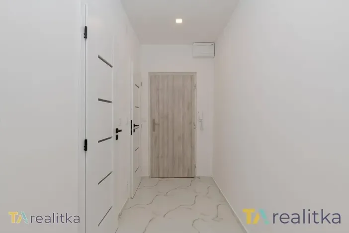 Prodej bytu 2+1, Karviná, Bratr. Veverkových, 56 m2