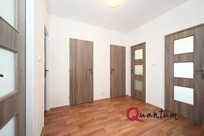Pronájem bytu 3+1, Praha - Bohnice, Kostřínská, 70 m2