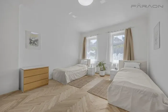 Pronájem kanceláře, Praha - Klánovice, Slavětínská, 116 m2
