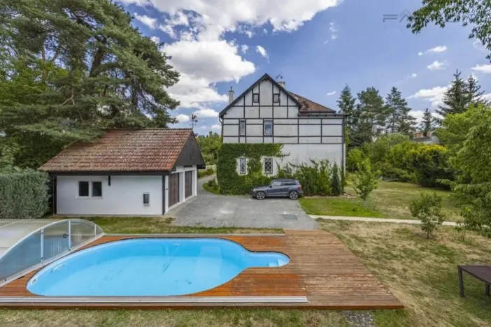 Pronájem kanceláře, Praha - Klánovice, Slavětínská, 116 m2