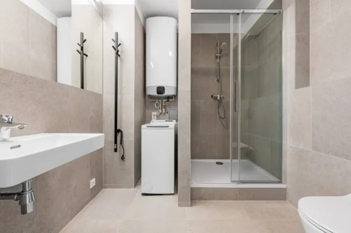 Pronájem bytu 1+kk, Praha - Karlín, Březinova, 38 m2