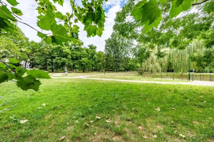 Pronájem bytu 2+kk, Praha - Karlín, Březinova, 50 m2