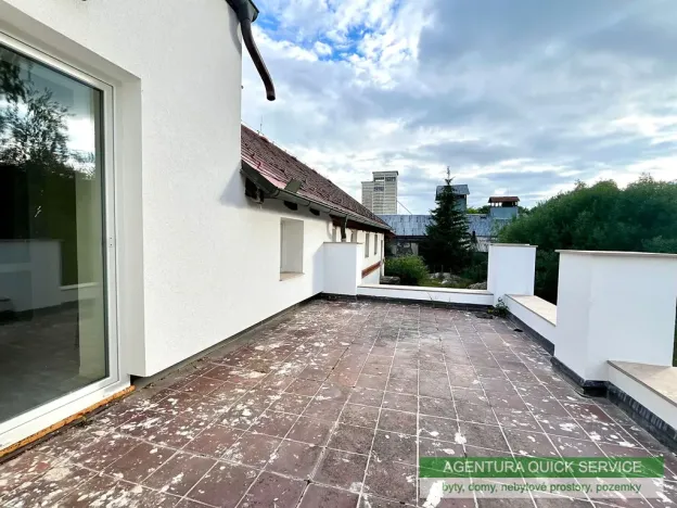 Pronájem skladu, Bubovice, 670 m2