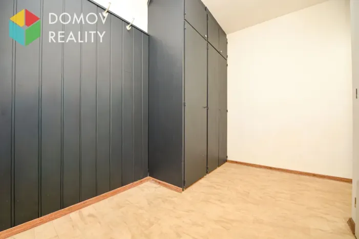 Pronájem bytu 2+kk, Králův Dvůr, Nad Stadionem, 38 m2