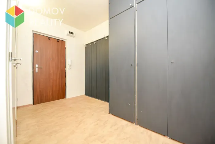 Pronájem bytu 2+kk, Králův Dvůr, Nad Stadionem, 38 m2