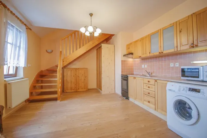 Prodej bytu 2+kk, Kašperské Hory, Klostermannova, 94 m2