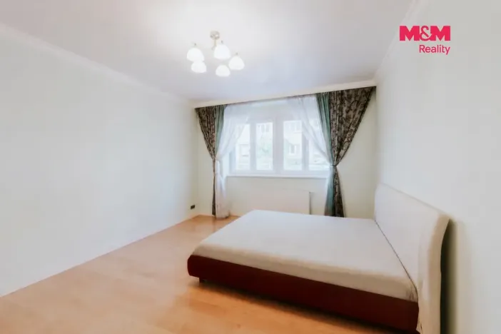Prodej bytu 3+1, Praha - Dejvice, Mydlářka, 105 m2