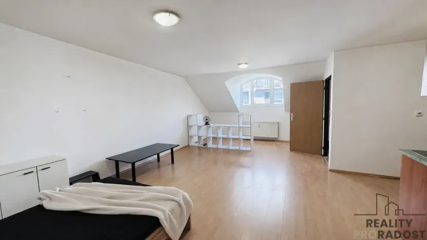 Pronájem bytu 1+kk, Hodonín, Národní třída, 50 m2