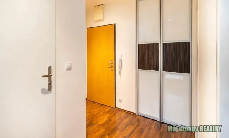 Pronájem bytu 2+kk, Praha - Střížkov, Zakšínská, 52 m2