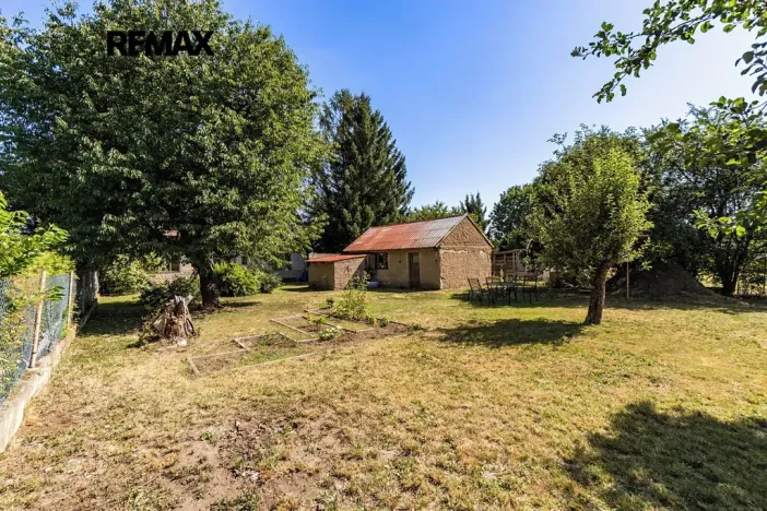 Prodej vícegeneračního domu, Praha - Pitkovice, Žampiónová, 200 m2