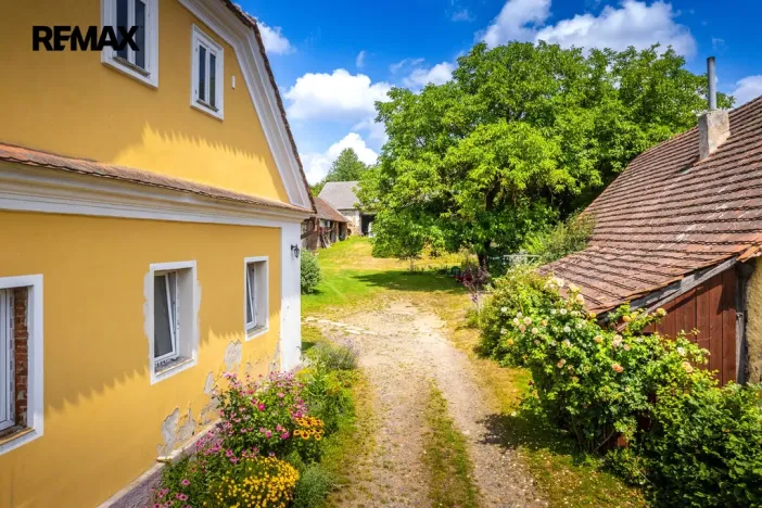 Prodej rodinného domu, Mišovice, 250 m2