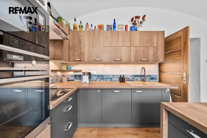 Prodej rodinného domu, Mišovice, 250 m2