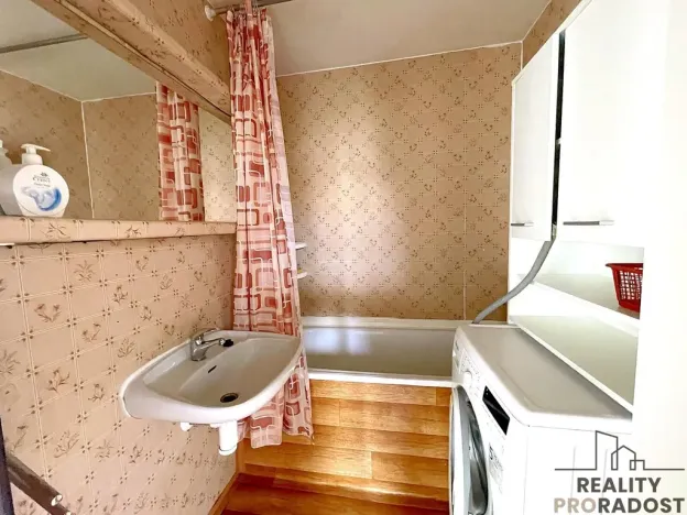 Pronájem bytu 3+1, Zlín, Budovatelská, 64 m2