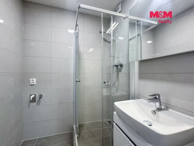 Pronájem bytu 4+1, Praha - Hloubětín, Rochovská, 83 m2